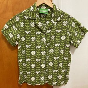Big Bud Press Green Daisy Chain Pantry Button-Up